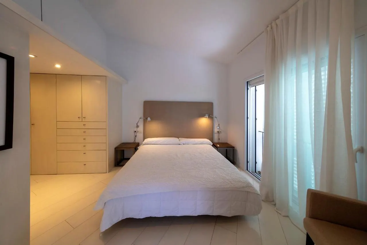 Cadaques White Sea Apartments