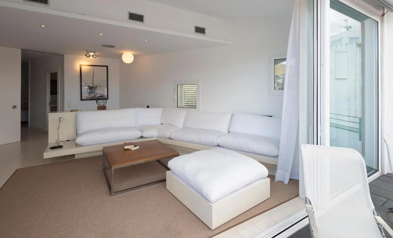 Cadaques White Sea Apartments