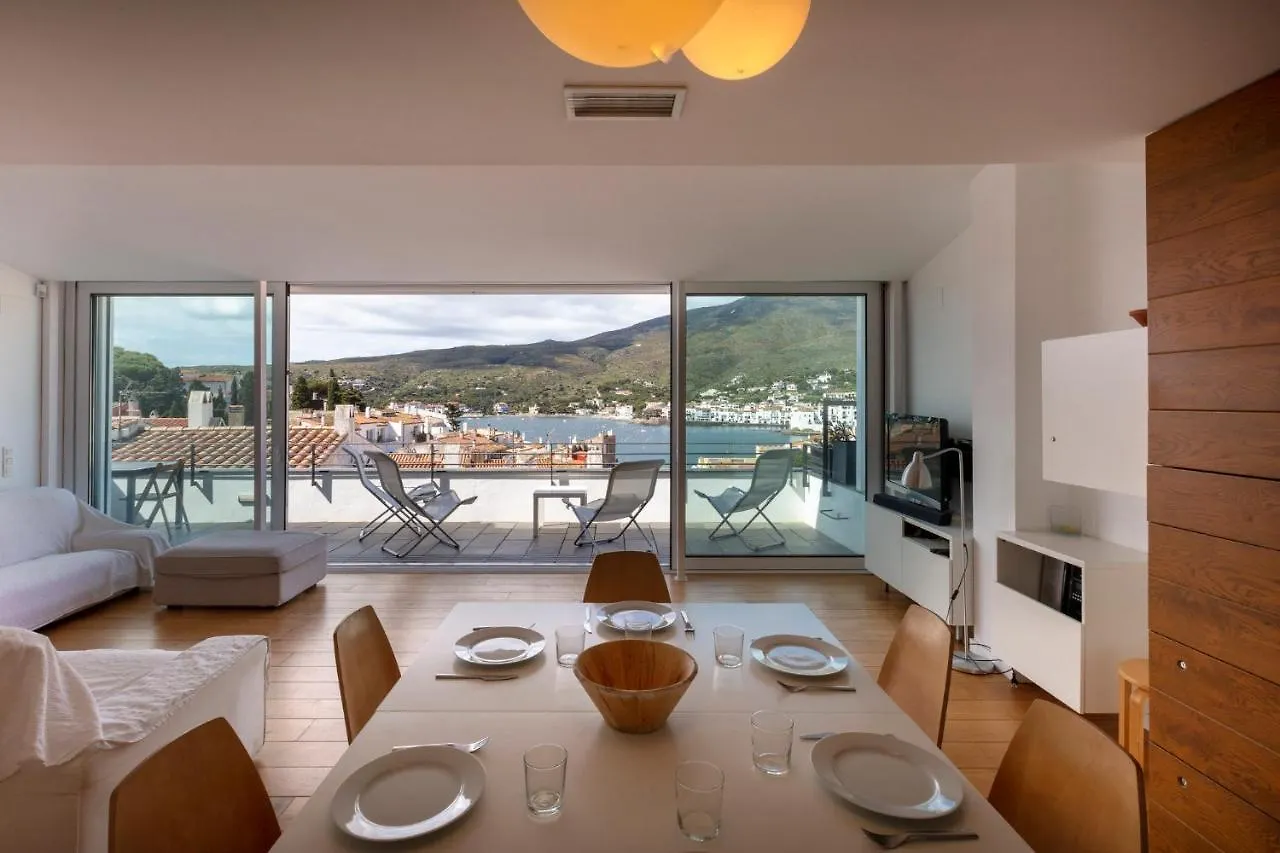 Cadaques White Sea Apartments 0*,