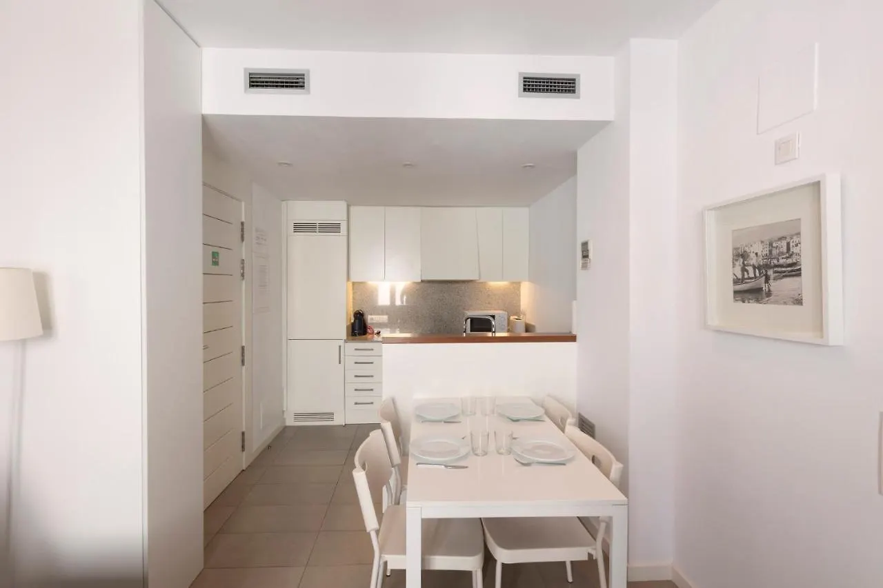 Cadaques White Sea Apartments Spain